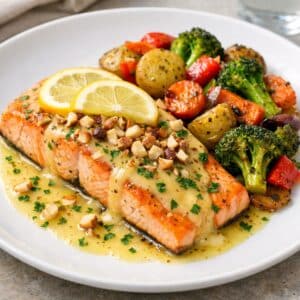 Mindful Meals Salmon with Roasted Vegetables